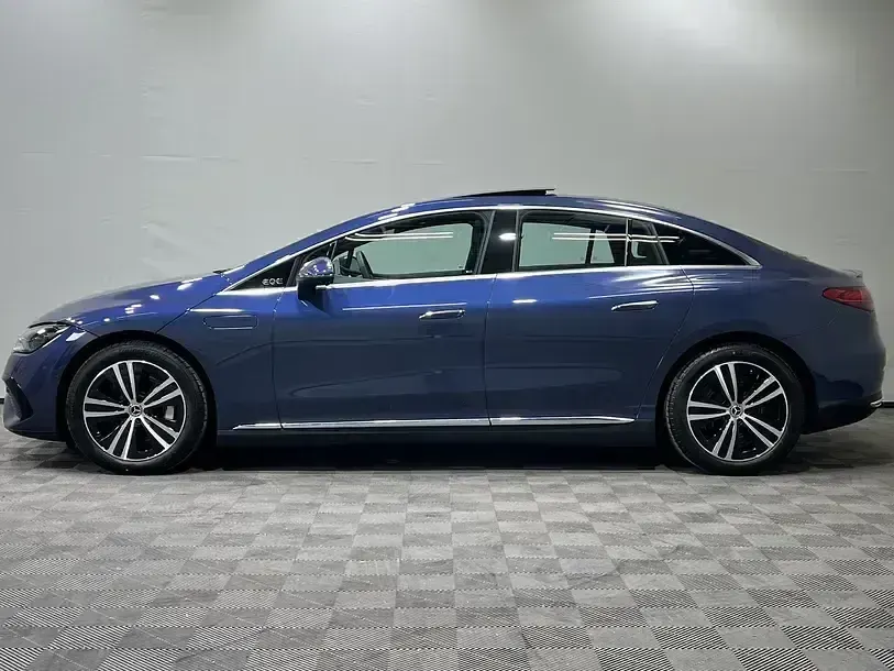 Gebraucht Mercedes EQE300 Premium 244 kW (333 PS) 2025 Blau, Limousine