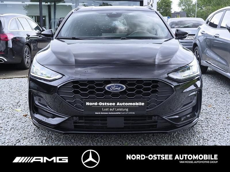 Gebraucht Ford Focus ST-Line X 125 PS (91 kW) 2023 Obsidianschwarz metallic Kombi