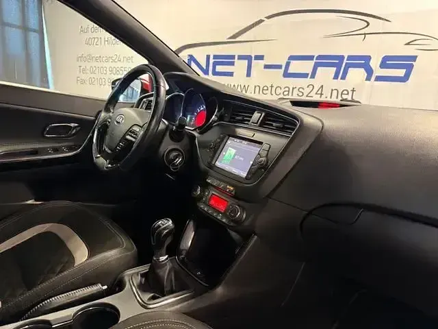Gebraucht Kia Ceed GT GT-Line 120 PS (88 kW) 2015 Rot Limousine