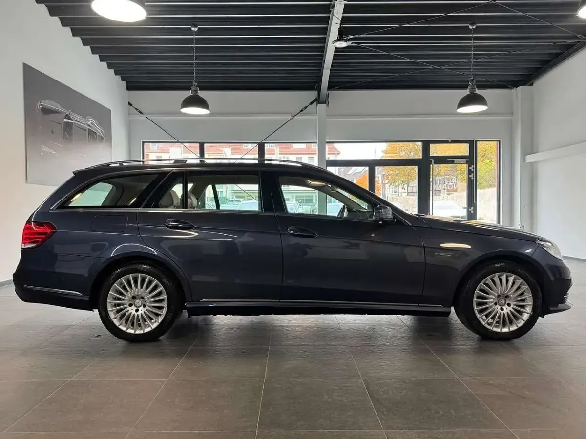 Brugt Mercedes E250 Elegance 204 HK (150 kW) 2013 Blå Stationcar