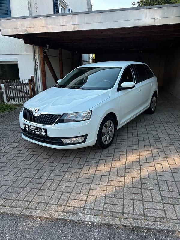 Usata Skoda Rapid 90 CV (66 kW) 2017 Bianco Utilitaria