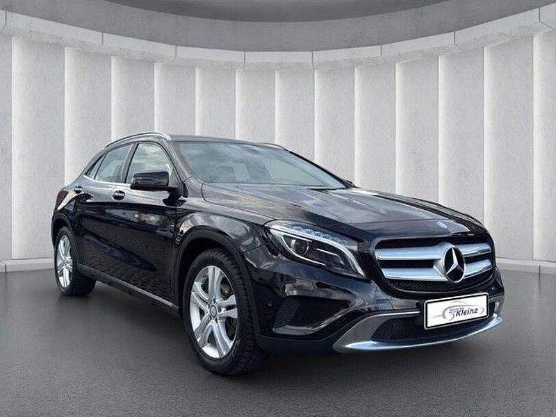 Gebraucht Mercedes GLA180 Progressive 122 PS (89 kW) 2017 Schwarz SUV
