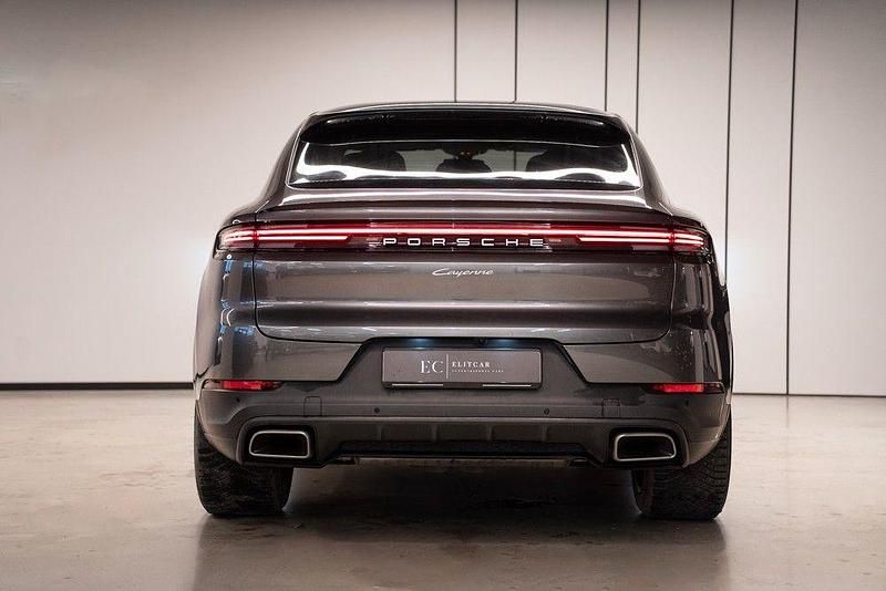 Gebraucht Porsche Cayenne Chrono 354 PS (260 kW) 2023 Grau SUV
