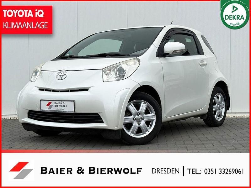 White crystal shine Gebraucht 2009 Toyota iQ Basis Kleinwagen | 4.999 € (Fairer Preis) - Bild 1/4