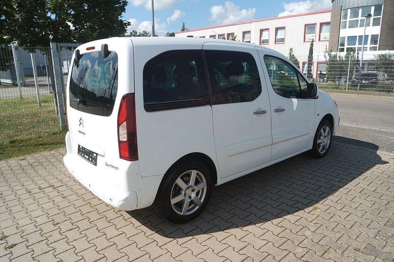 Gebraucht Citroën Berlingo SELECTION 110 PS (80 kW) 2016 Weiß Van / Kleinbus