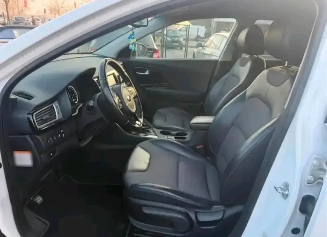 Gebraucht Kia Niro Active 140 PS (102 kW) 2017 Weiß SUV