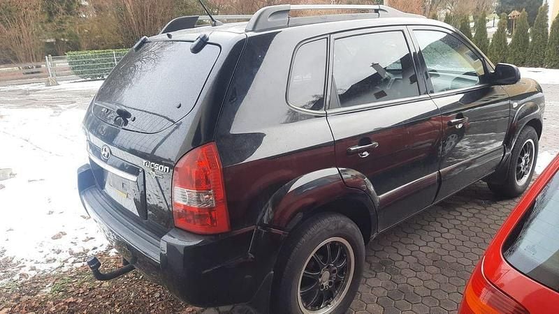 Gebraucht Hyundai Tucson 141 PS (103 kW) 2010 Schwarz SUV