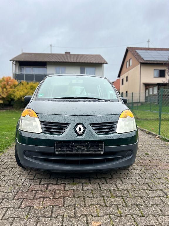 Grün Gebraucht 2004 Renault Modus Dynamique Van / Kleinbus | 1.350 € (Fairer Preis) - Bild 1/3