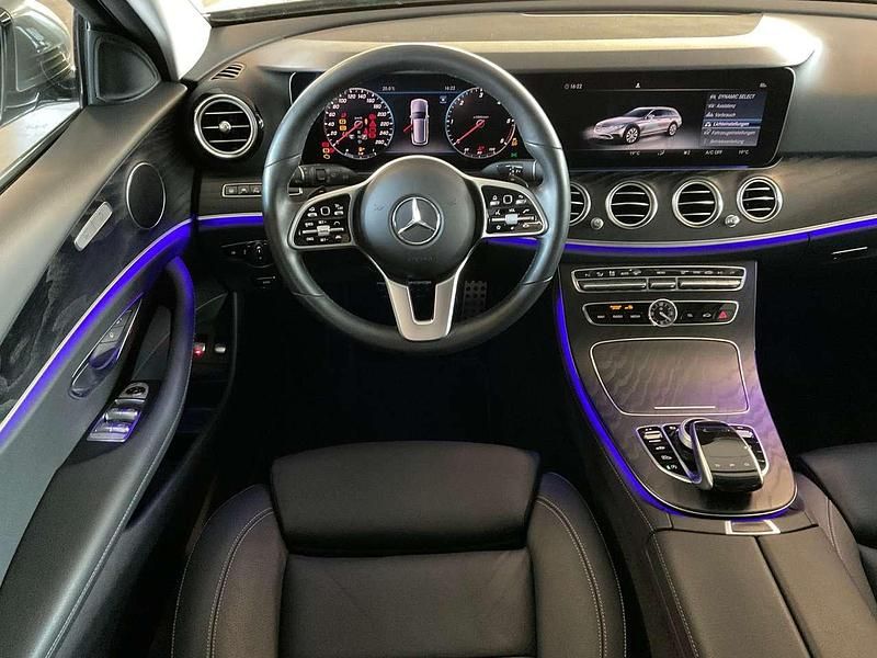 Gebraucht Mercedes E400 Avantgarde 340 PS (250 kW) 2019 Selenitgrau  metalliclack Kombi