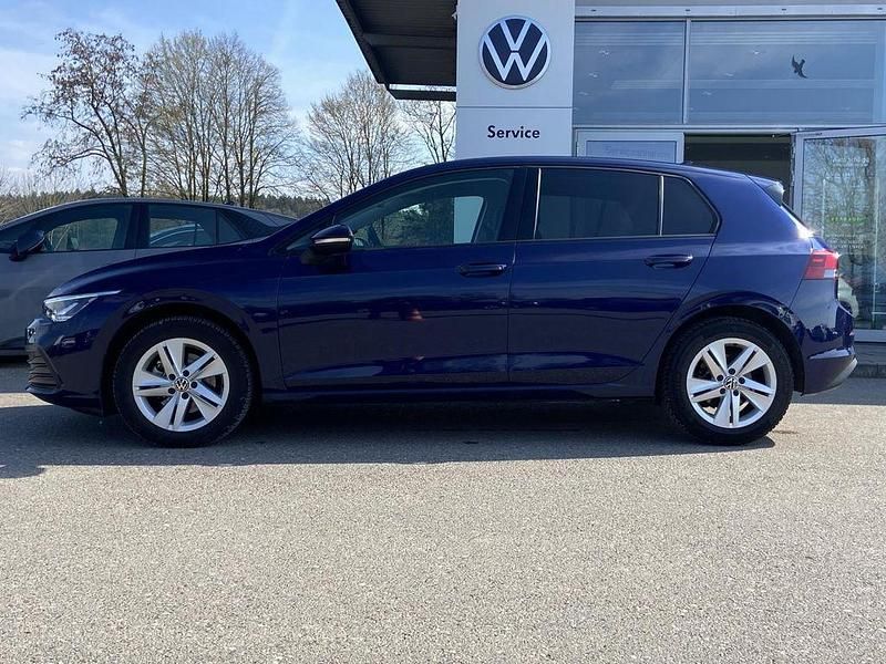 Gebraucht VW Golf VIII Active 116 PS (85 kW) 2024 Blau Limousine
