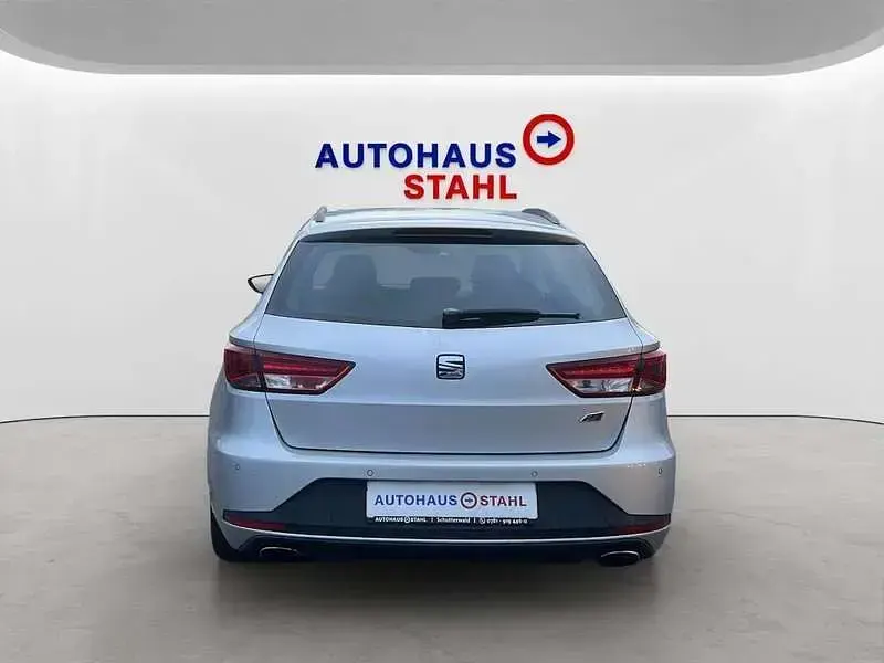 Usata Seat Leon ST Cupra 265 265 CV (194 kW) 2015 Argento Station wagon