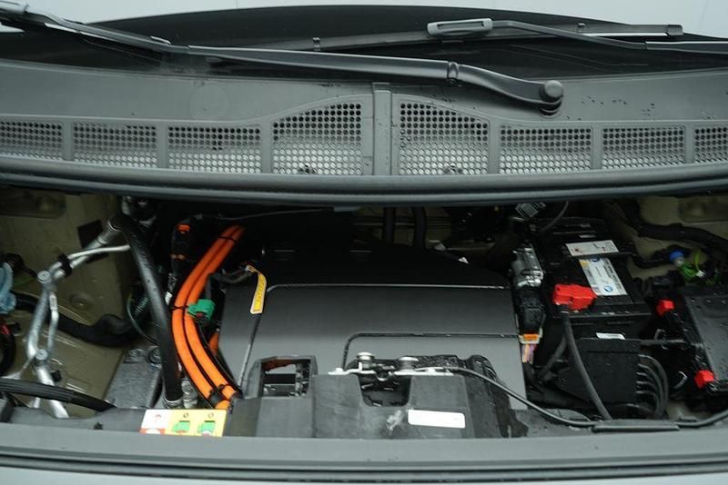 Gebraucht Citroën e-Spacetourer 100 kW (136 PS) 2025 Titaniumgrau Van