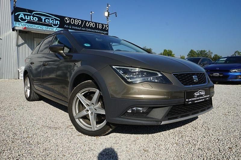 Braun Gebraucht 2018 Seat Leon X-Perience 4Drive Kombi | 14.950 € (Etwas zu teuer) - Bild 1/3