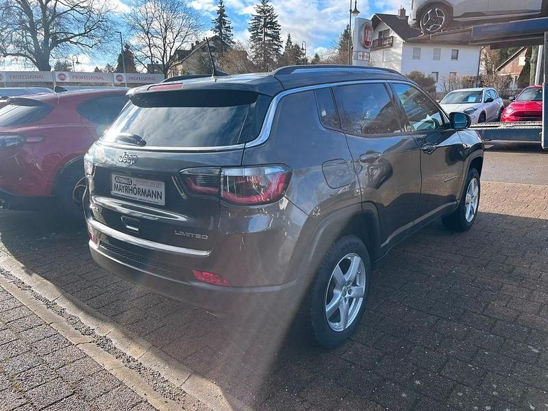 Gebraucht Jeep Compass Limited 170 PS (125 kW) 2018 Grau SUV