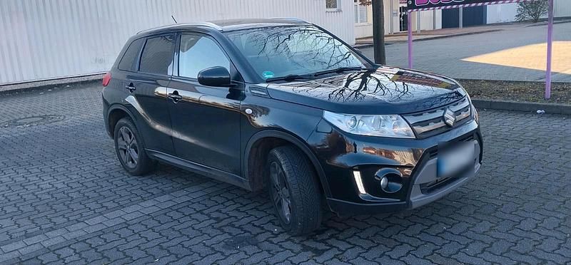 Gebraucht Suzuki Vitara 120 PS (88 kW) 2016 Schwarz SUV