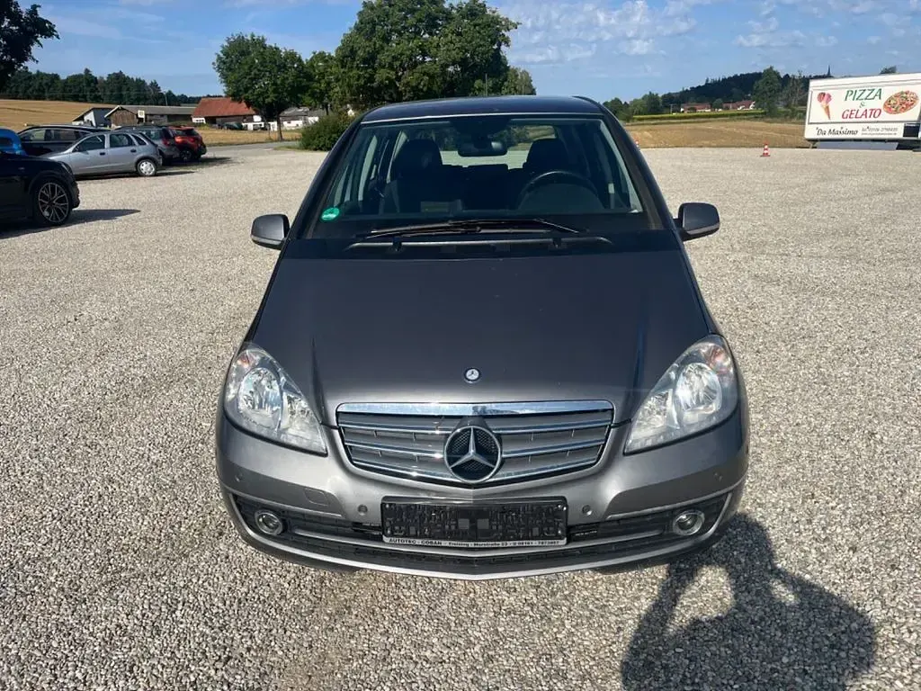 Gebraucht Mercedes A160 82 PS (60 kW) 2012 Grau Kleinwagen
