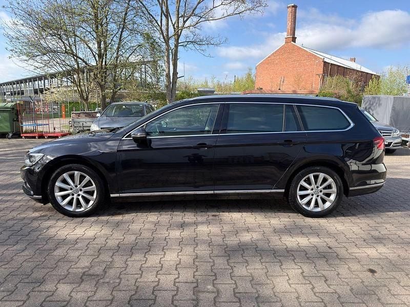 Gebraucht VW Passat Highline 239 PS (175 kW) 2015 Schwarz Kombi