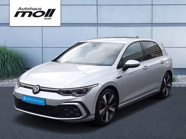 Reflexsilber metallic Gebraucht 2022 VW Golf VIII GTD Limousine | 29.870 € (Superpreis) - Bild 1/4