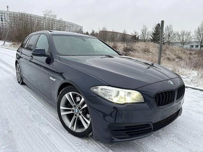 Gebraucht BMW 520 Luxury Line 190 PS (139 kW) 2015 Blau Kombi