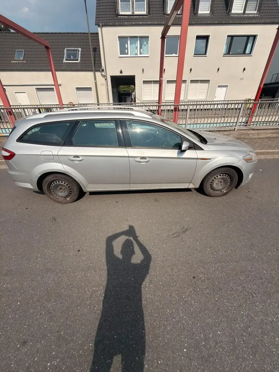 Gebraucht Ford Mondeo 145 PS (106 kW) 2008 Grau Kombi