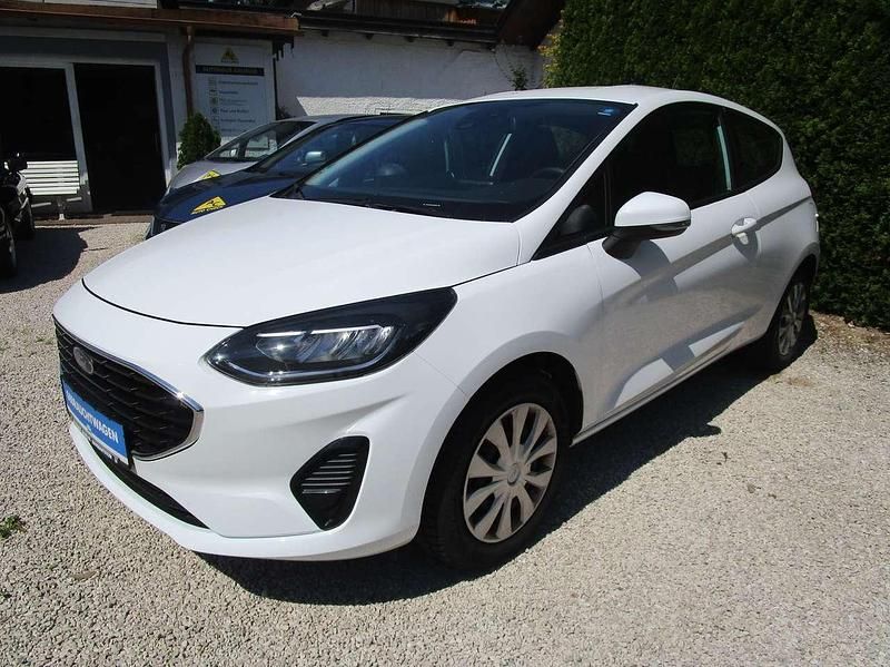 Gebraucht Ford Fiesta Trend 75 PS (55 kW) 2022 Frozen white Kleinwagen