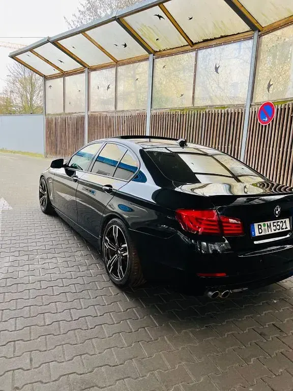 Gebraucht BMW 523 M Sport 204 PS (150 kW) 2010 Schwarz Limousine