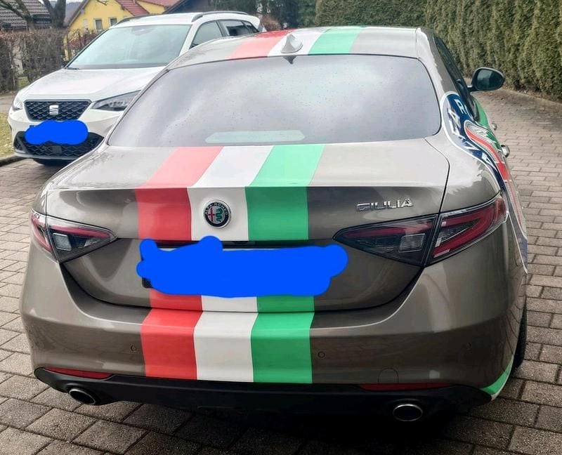 Gebraucht Alfa Romeo Giulia Super 180 PS (132 kW) 2017 Grau Limousine