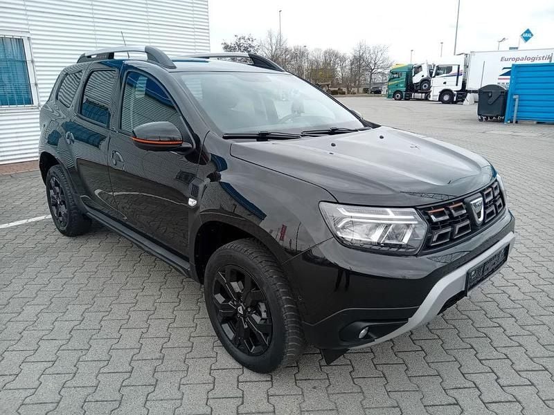 Gebraucht Dacia Duster Extreme 114 PS (83 kW) 2023 Schwarz SUV