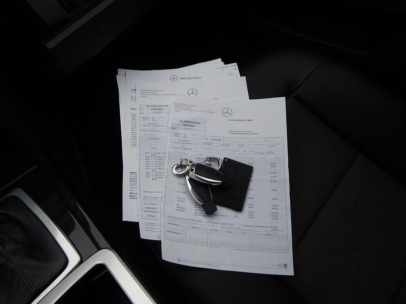 Gebraucht Mercedes E250 Avantgarde 204 PS (150 kW) 2009 Weiß Limousine