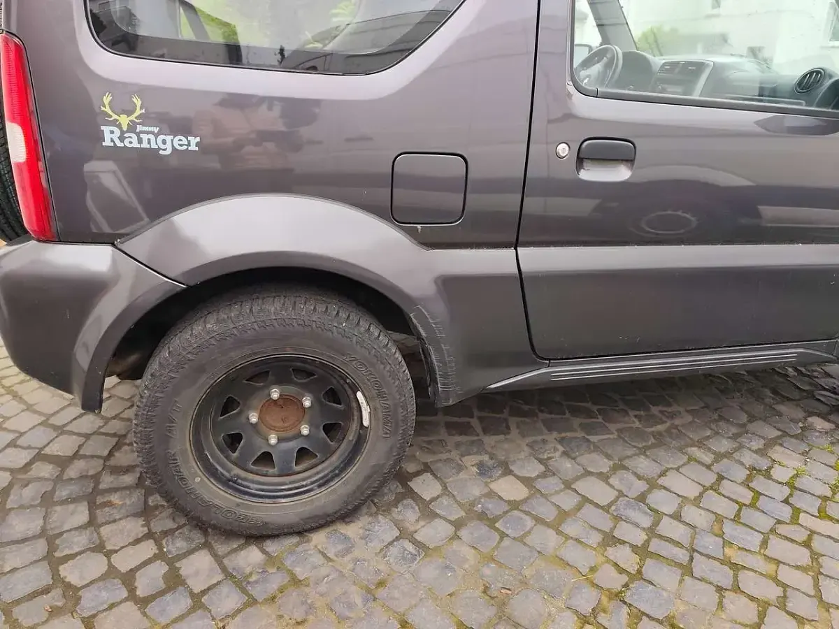 Gebraucht Suzuki Jimny Ranger 86 PS (63 kW) 2011 Grau SUV