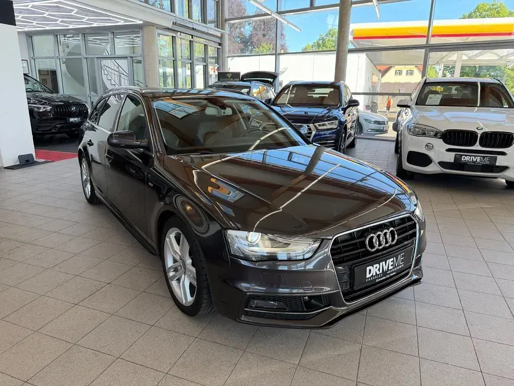 Używany Audi A4 Ambition 150 KM (110 kW) 2015 Szary Kombi