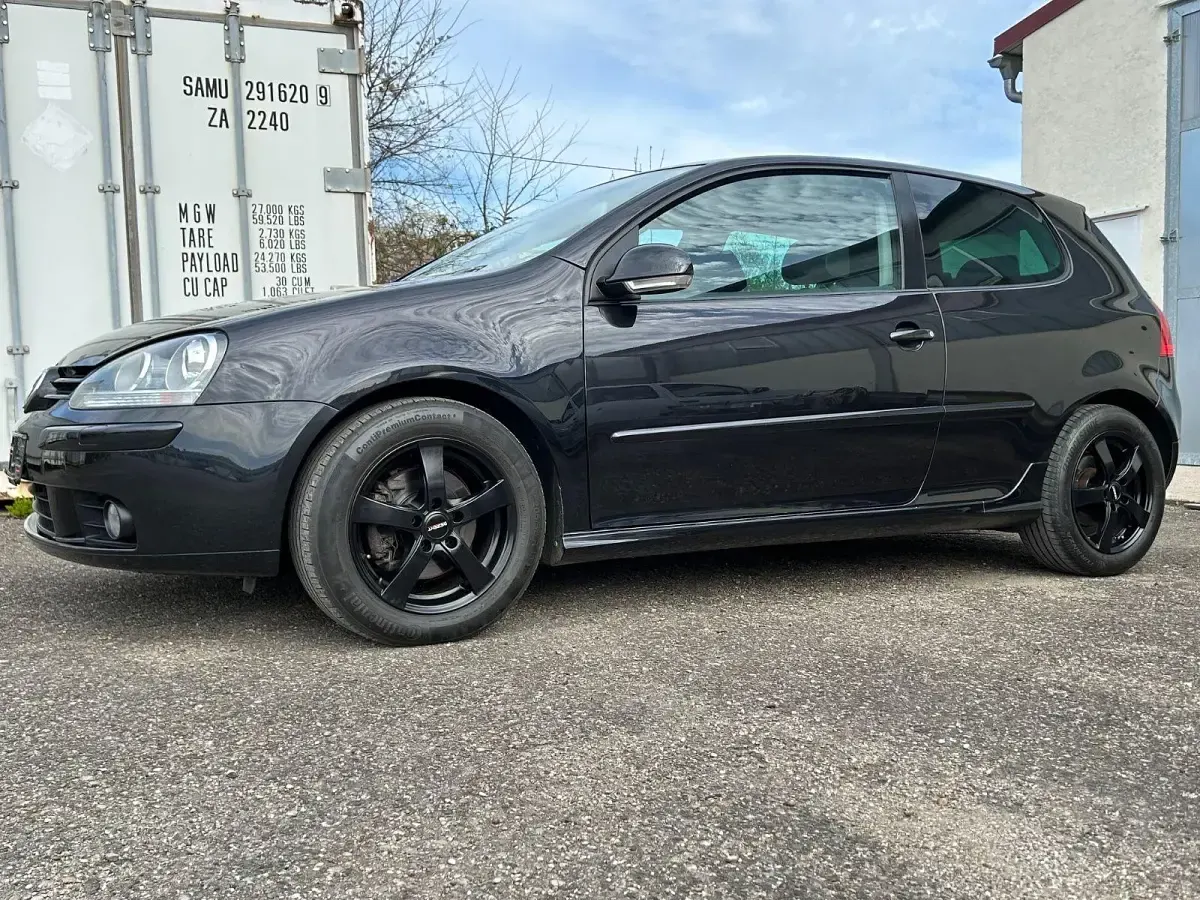 Gebraucht VW Golf Sportline 140 PS (102 kW) 2004 Schwarz Coupé