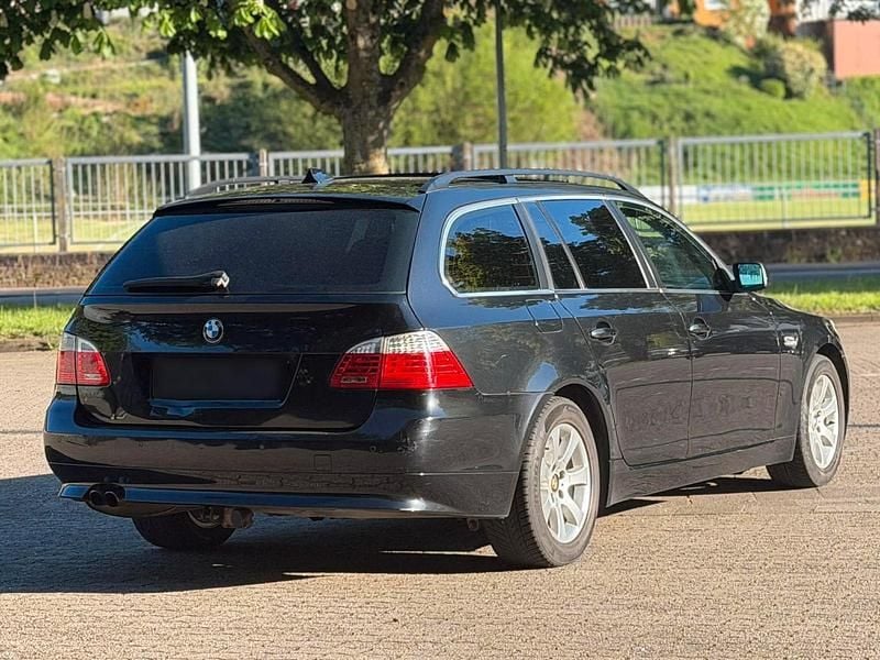 Second-hand BMW 525 197 CP (144 kW) 2007 Negru Break