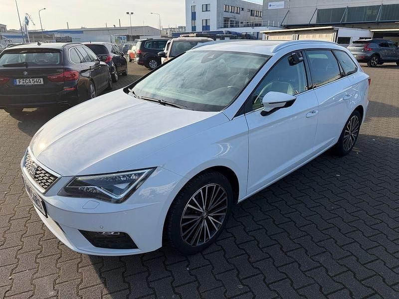 Weiß Gebraucht 2017 Seat Leon ST XCELLENCE Kombi | 14.999 € (Fairer Preis) - Bild 1/4