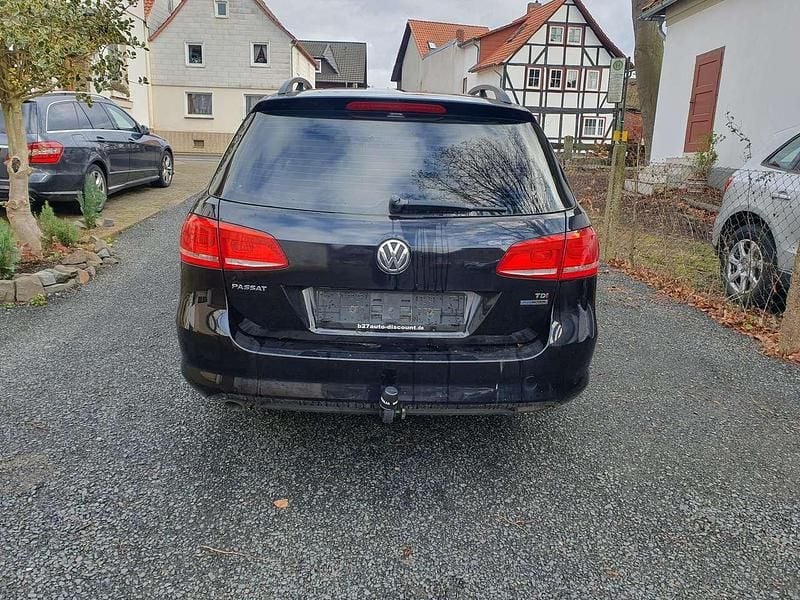 Second-hand VW Passat 105 CP (77 kW) 2015 Negru Break