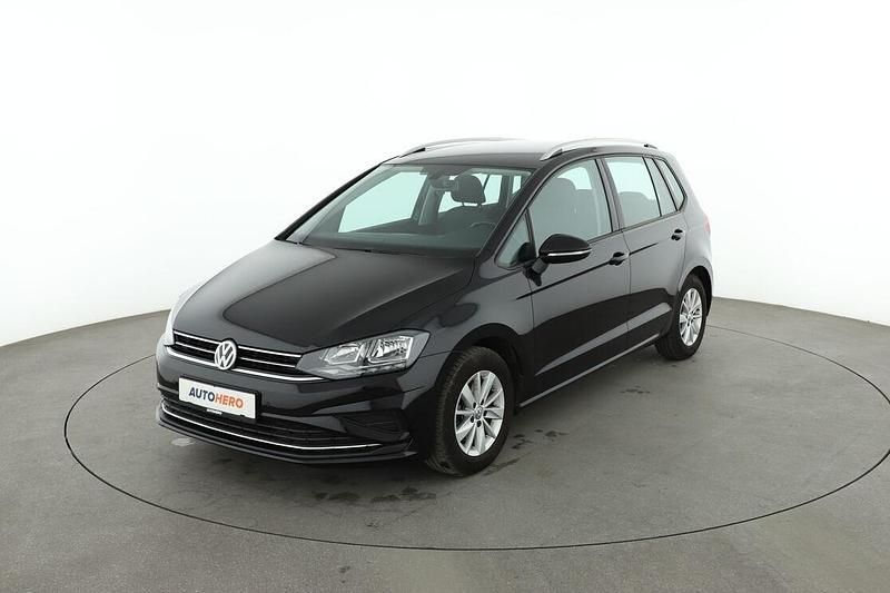 Schwarz Gebraucht 2018 VW Golf Sportsvan Comfortline Van / Kleinbus | 16.140 € (Guter Preis) - Bild 1/3