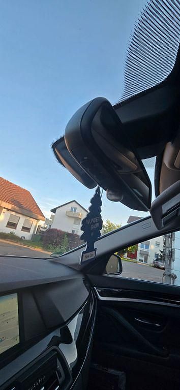 Gebraucht BMW 528 Sport Line 245 PS (180 kW) 2013 Silber Limousine