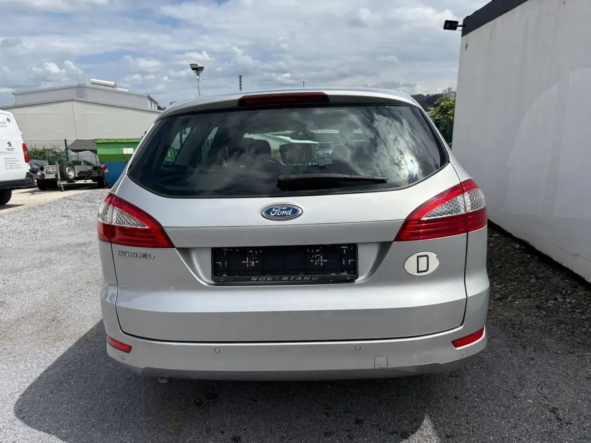 Gebraucht Ford Mondeo Trend 145 PS (106 kW) 2008 Silber Kombi