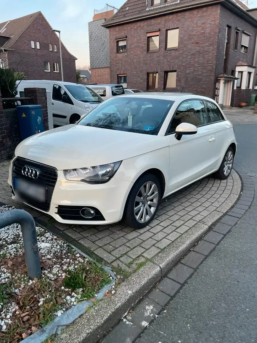 Usata Audi A1 140 CV (102 kW) 2011 Bianco Utilitaria