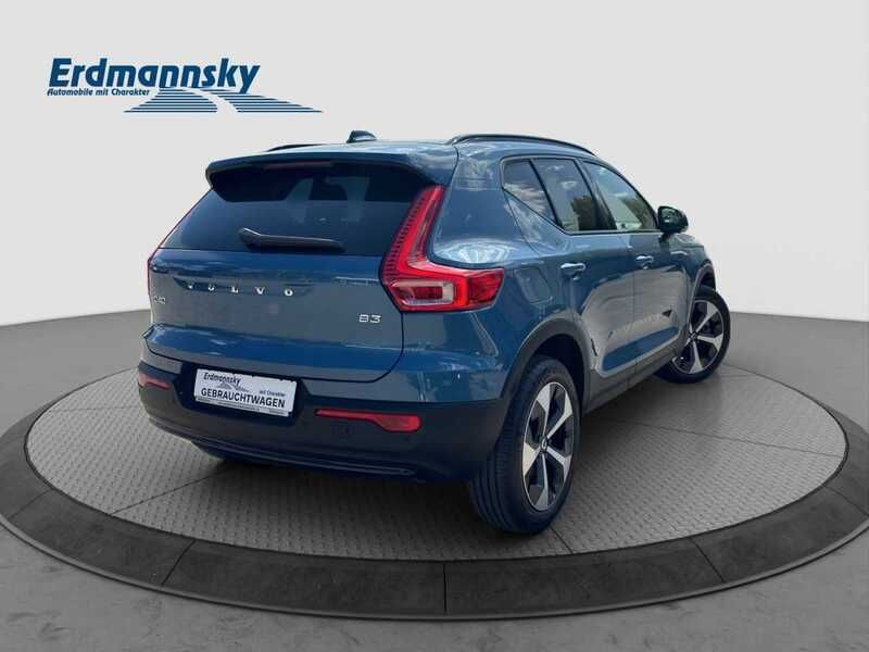 Gebraucht Volvo XC40 Plus 163 PS (119 kW) 2024 Fjord blue (blau) SUV