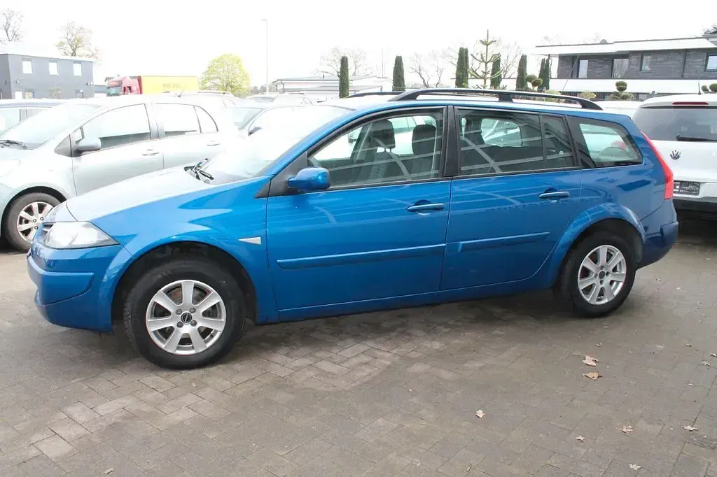 Gebraucht Renault Mégane Avantage 111 PS (81 kW) 2009 Blau Limousine