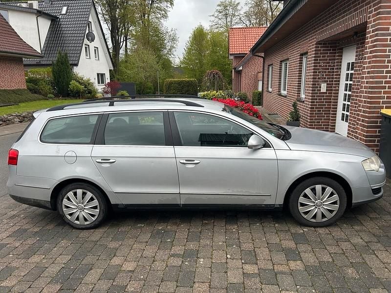 Usata VW Passat 140 CV (102 kW) 2006 Argento Station wagon