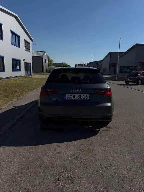 Gebraucht Audi A3 Ambiente 150 PS (110 kW) 2013 Grau Limousine