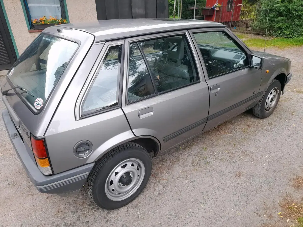 Gebraucht Opel Corsa 60 PS (44 kW) 1990 Grau Kleinwagen