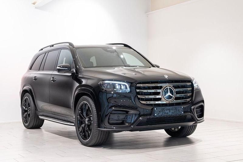 Schwarz Neu 2025 Mercedes GLS450 Night SUV | 140.301 € - Bild 1/4
