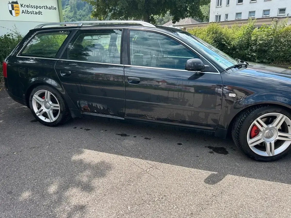 Gebraucht Audi A6 220 PS (161 kW) 2004 Schwarz Kombi