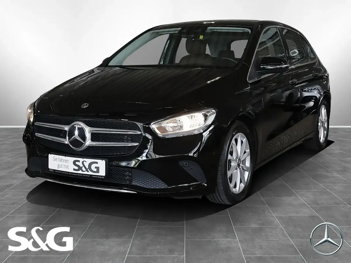 Gebraucht Mercedes B180 Progressive 136 PS (100 kW) 2020 Van / Kleinbus