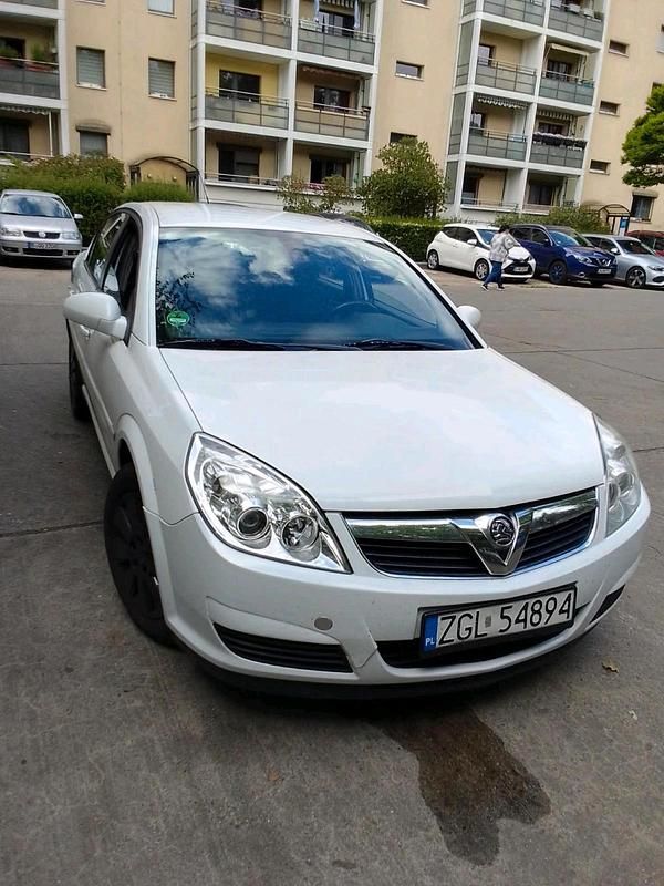 Gebraucht 2008 Opel Vectra Kleinwagen | 1.100 € (Etwas zu teuer) - Bild 1/4