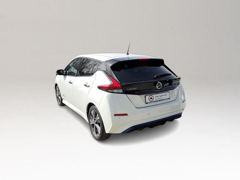 Gebraucht Nissan Leaf N-Connecta 110 kW (150 PS) 2018 Weiß Kleinwagen