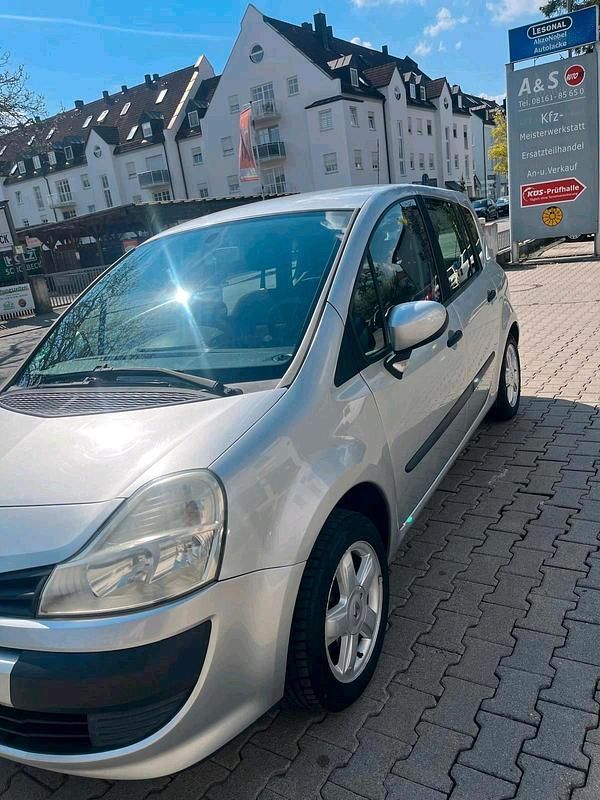 Second-hand Renault Modus 100 CP (73 kW) 2008 Gri Monovolum